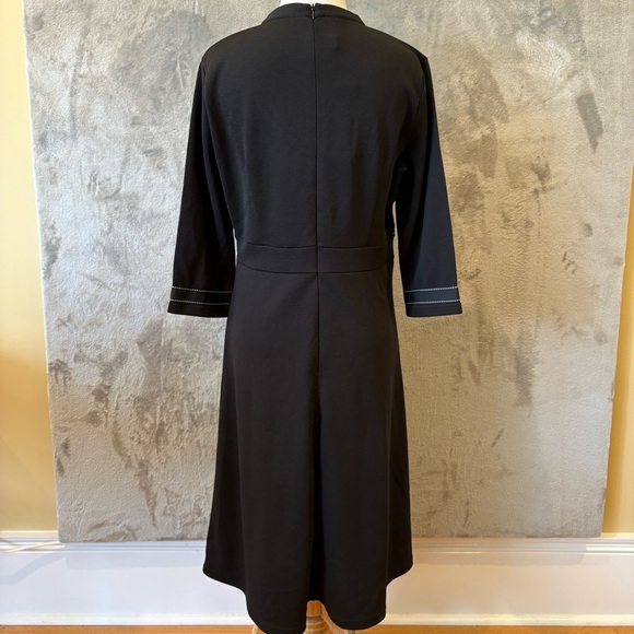 NWT Minimalist Homeyee Elegant Chic Black A-Line Summer Crew Neck Dress Sz 8 - Picture 4 of 11